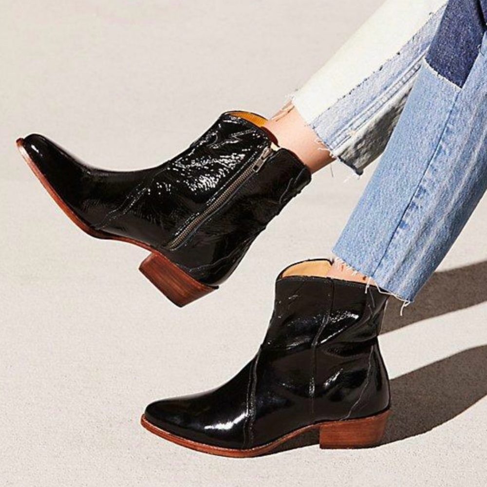 Free People New Frontier Patent Leather Boots sz 6